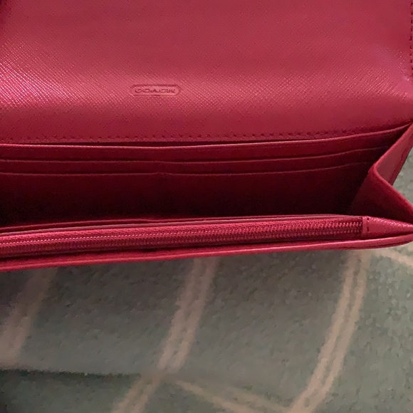 Coach Taylor Coral Colored Leather Flap Wallet - Picture 5 of 10